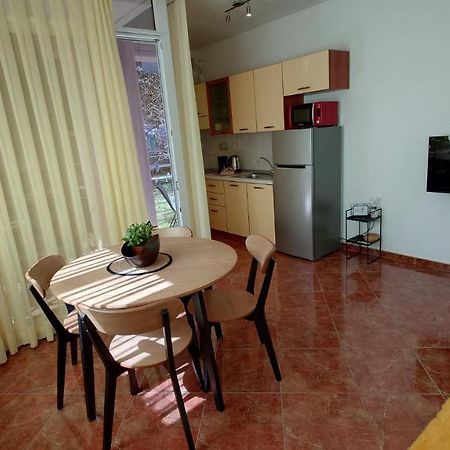 Apartments Lola روفينج المظهر الخارجي الصورة