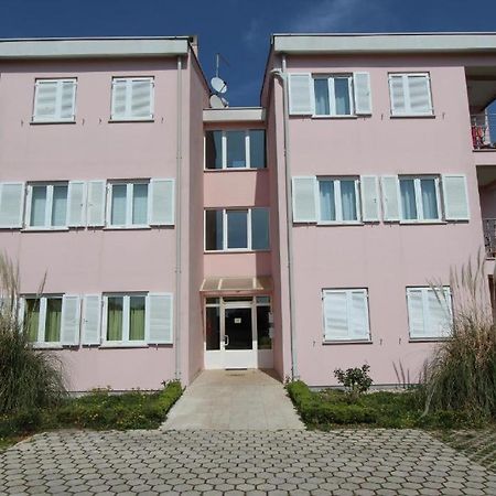 Apartments Lola روفينج المظهر الخارجي الصورة