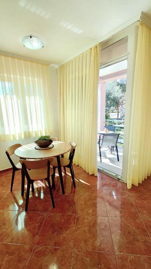 Apartments Lola روفينج المظهر الخارجي الصورة