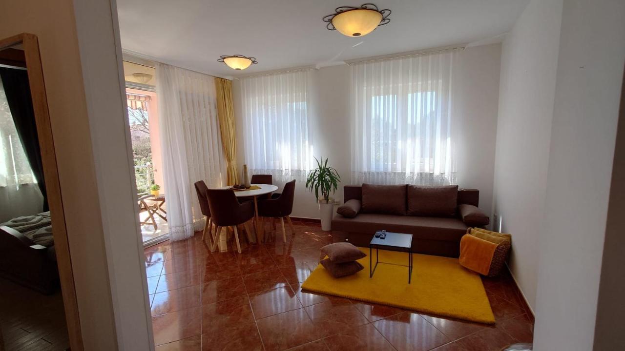 Apartments Lola روفينج المظهر الخارجي الصورة