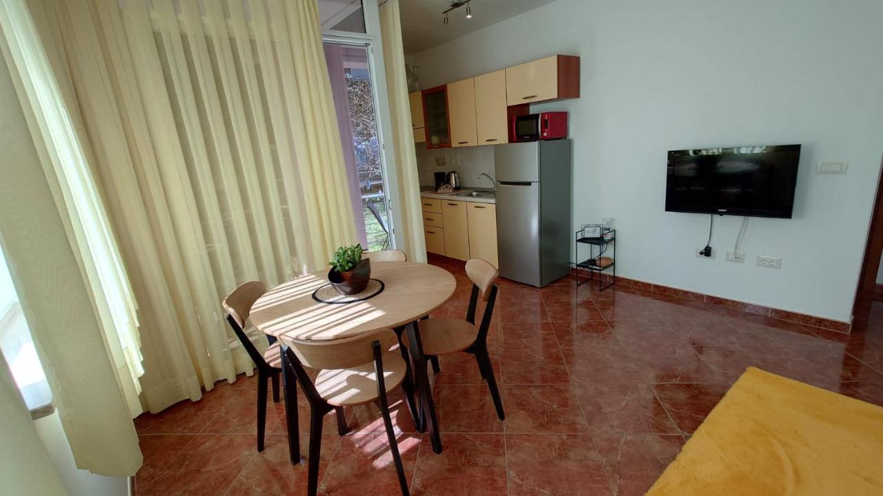 Apartments Lola روفينج المظهر الخارجي الصورة