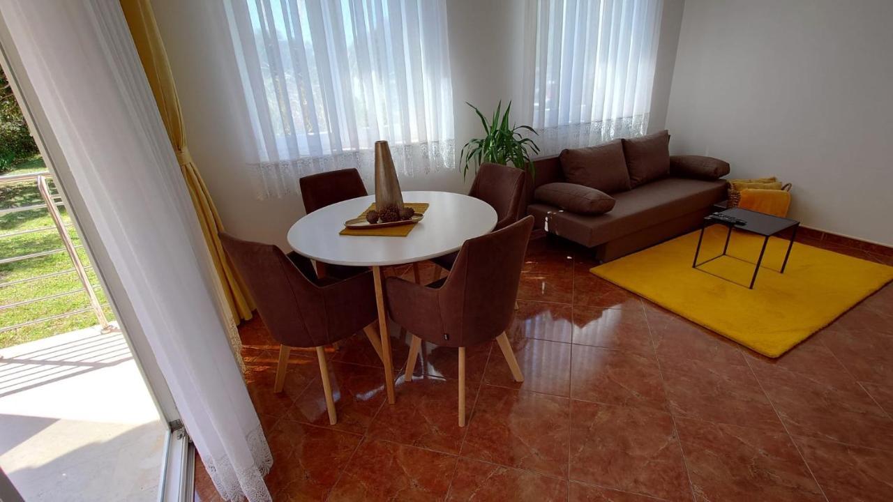 Apartments Lola روفينج المظهر الخارجي الصورة