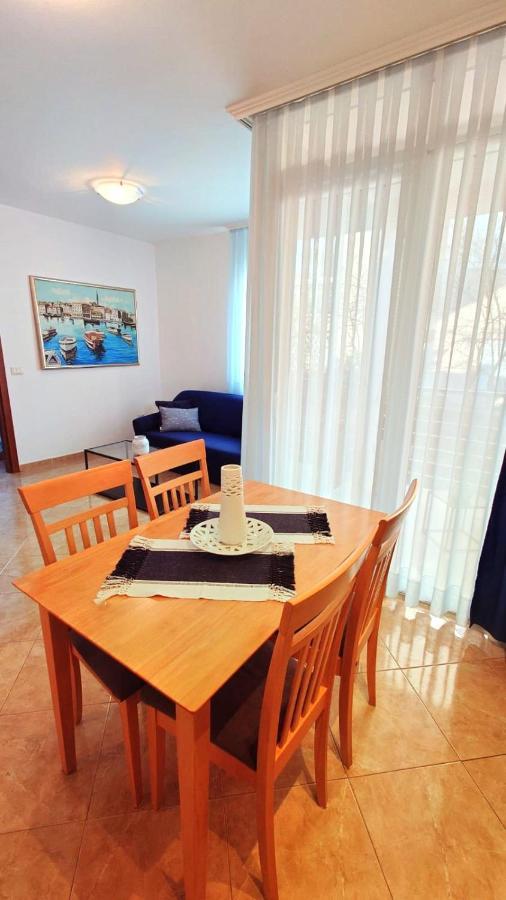 Apartments Lola روفينج المظهر الخارجي الصورة
